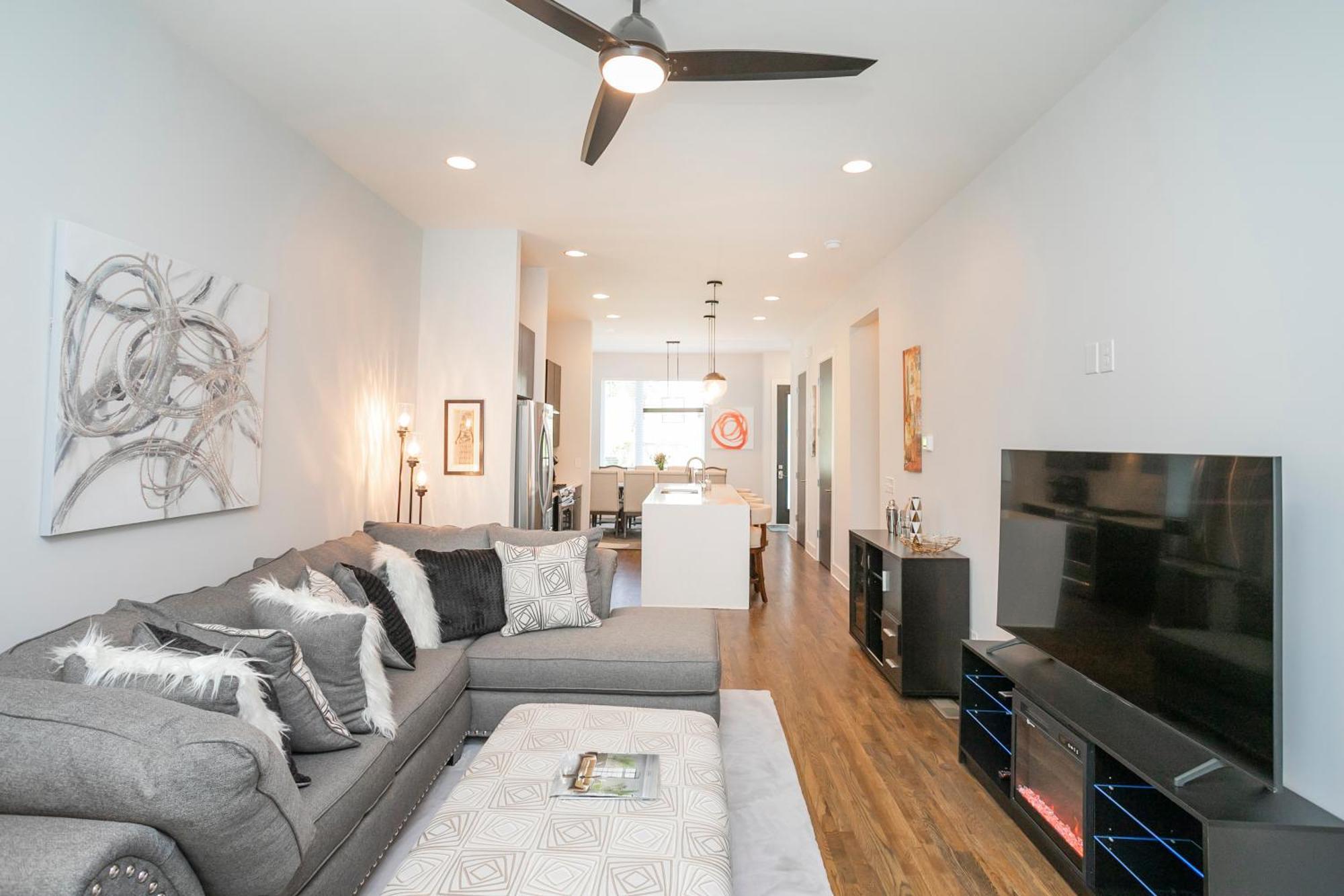 Luxury Townhome Skyline Views Mins To Dt 纳什维尔 外观 照片