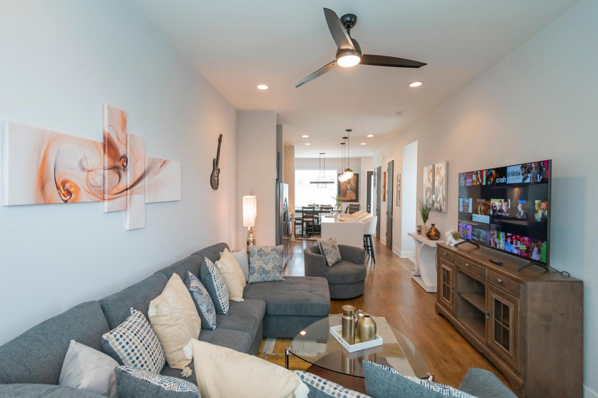 Luxury Townhome Skyline Views Mins To Dt 纳什维尔 外观 照片
