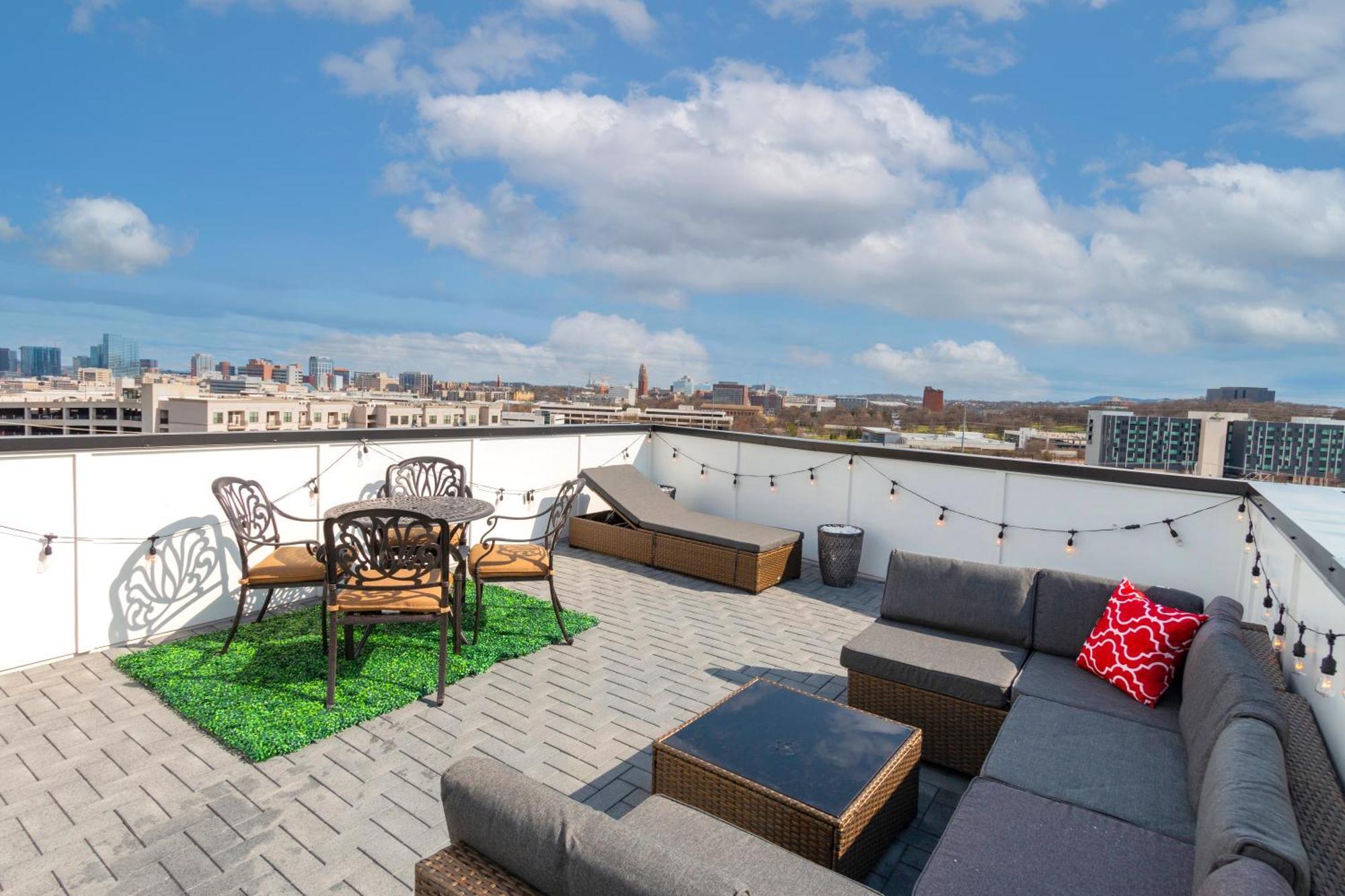 Luxury Townhome Skyline Views Mins To Dt 纳什维尔 外观 照片